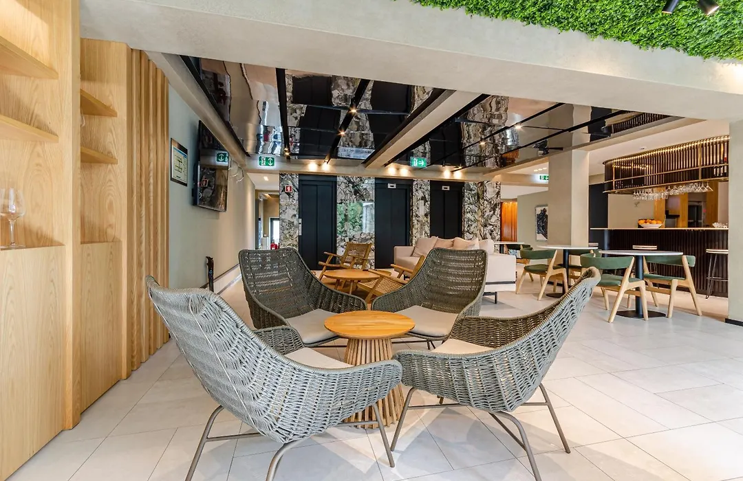 Omid Saldanha Hotel-1